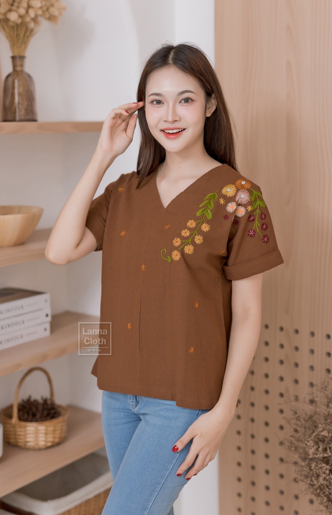 注重穿著舒適度 清爽 清爽。 花卉刺繡棕色棉質服裝 * 由於這是 - 女装上衣 - 棉 