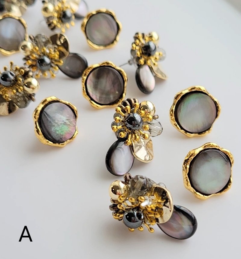 Mr. Amon - 耳环/耳夹 - 其他材质 金色