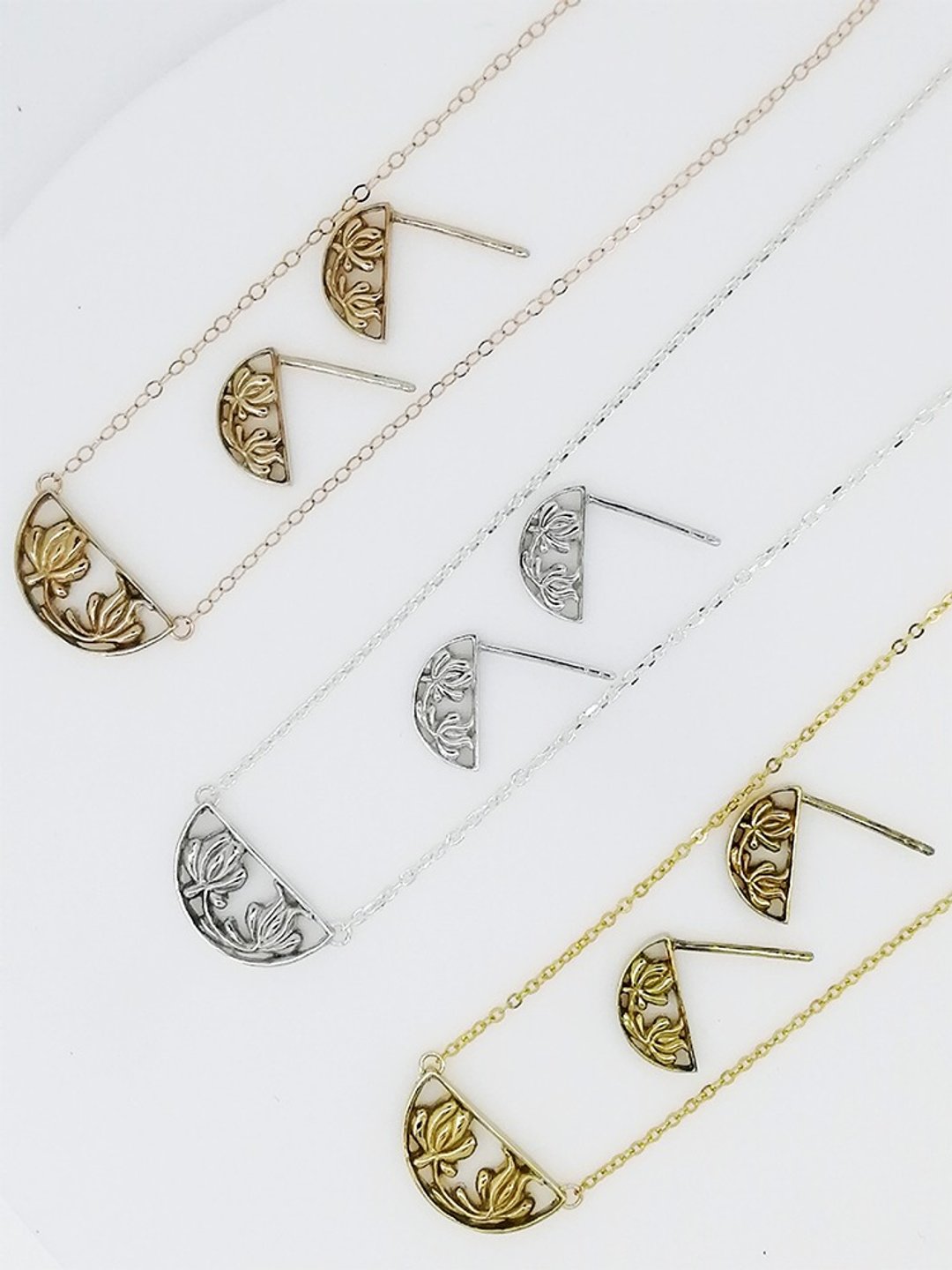 Hungarian embroidery motif semi-circular earrings SV925 - 耳环/耳夹 - 其他金属 银色