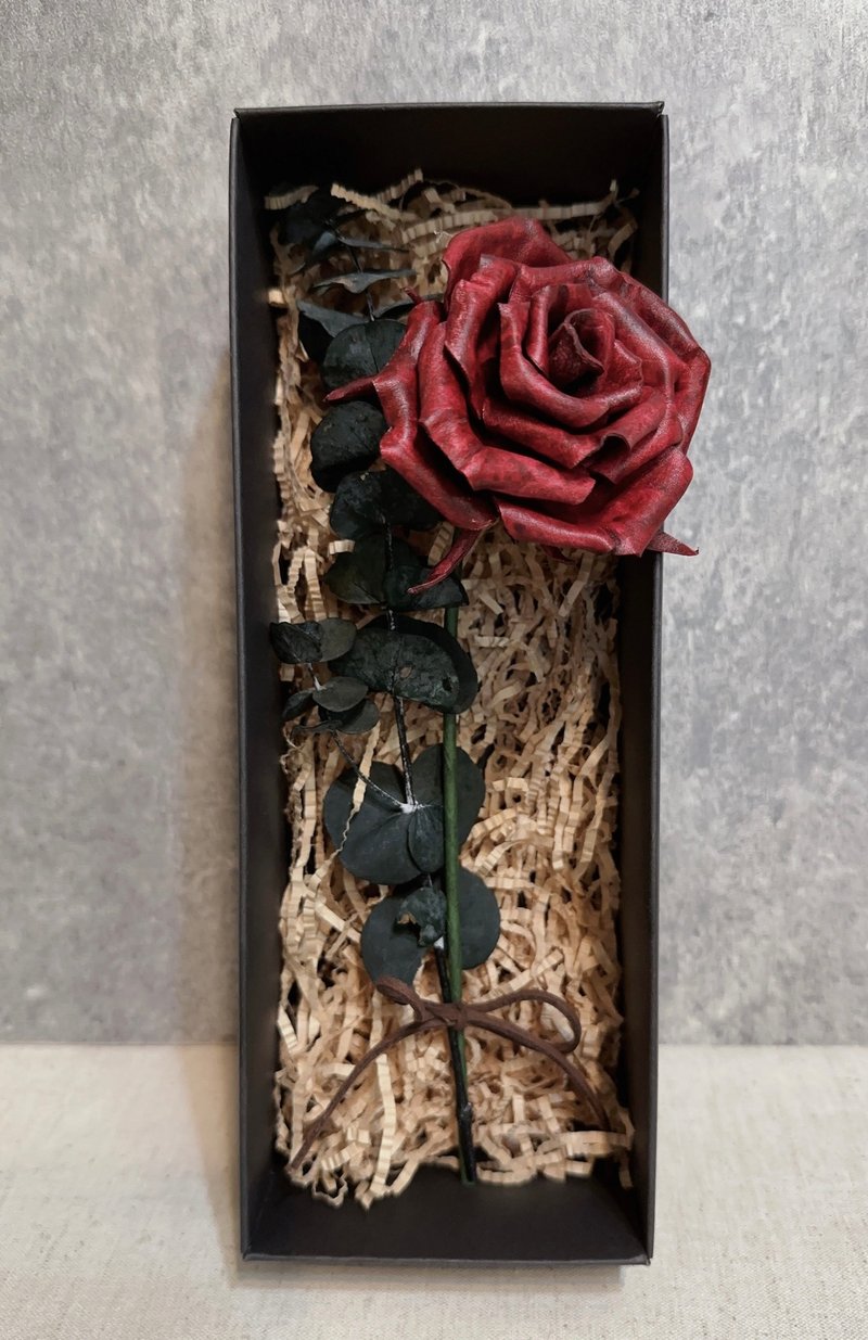 手工制皮革玫瑰花  送礼 情人节 - 摆饰 - 真皮 红色