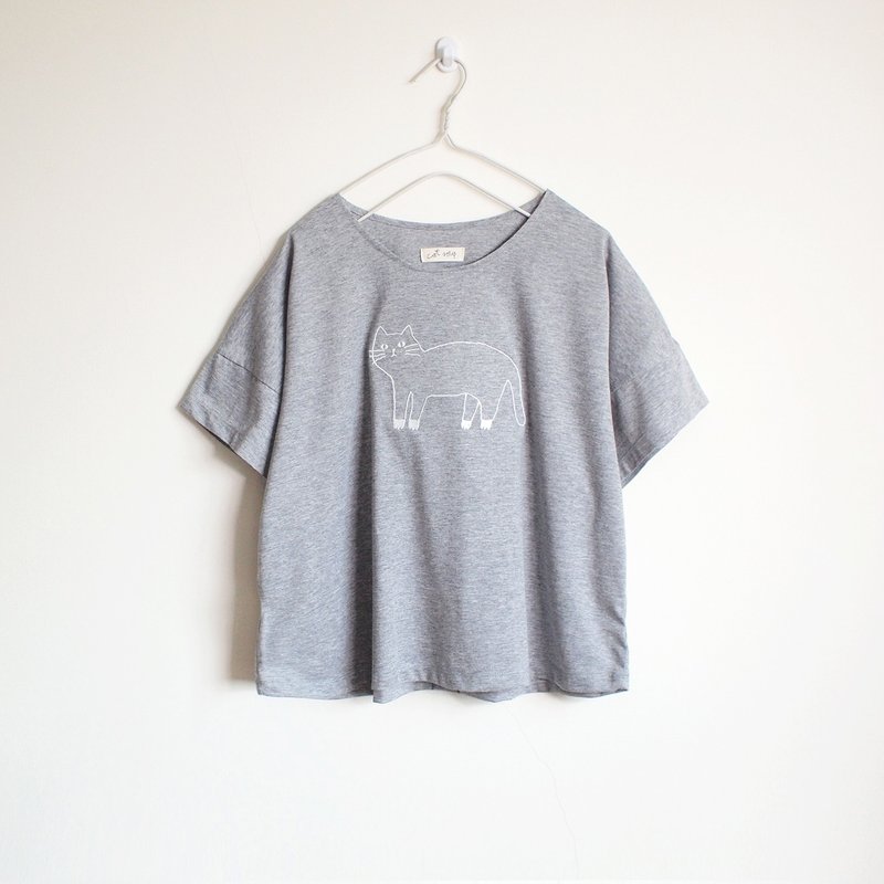 white socks cat t-shirt : gray - 女装上衣 - 棉．麻 灰色