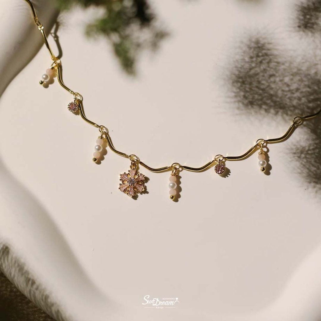 雪花粉欧泊珍珠项链 欧泊项链 欧泊 项链 圣诞礼物 生日礼物 雪花 - 项链 - 铜/黄铜 橘色