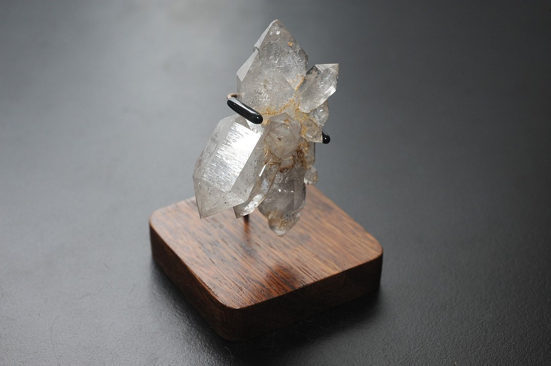 闪灵钻水晶双尖  矿石/水晶/灵修/开运/招财/破煞/防小人p1 - 摆饰 - 水晶 