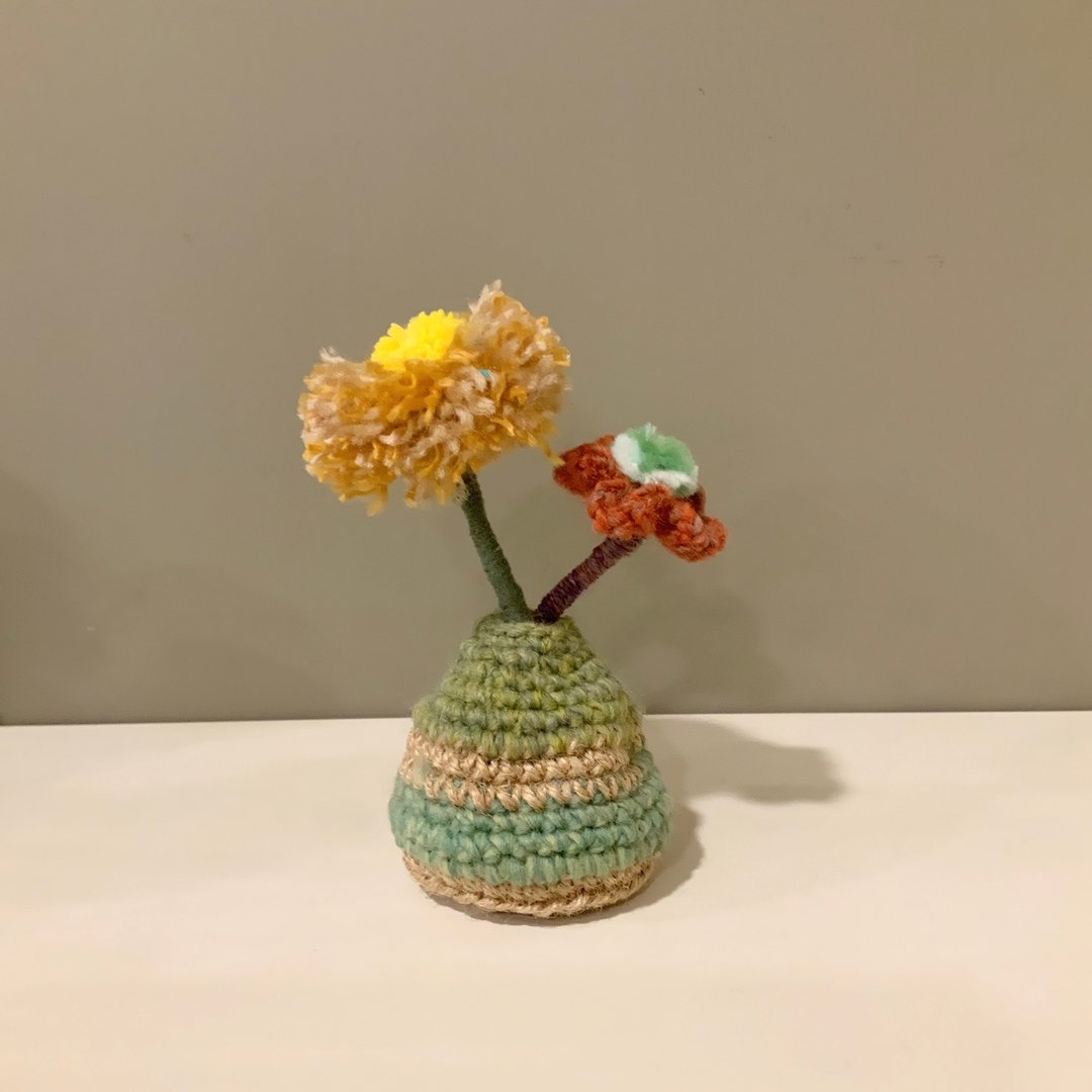 拙心 /疗愈生活美学/织取一抹暖花/毛线花与手织花瓶 - 摆饰 - 羊毛 