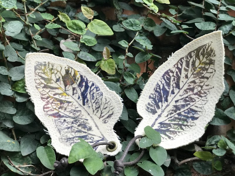 叶拓翅膀一对钥匙圈 - 钥匙链/钥匙包 - 棉．麻 卡其色