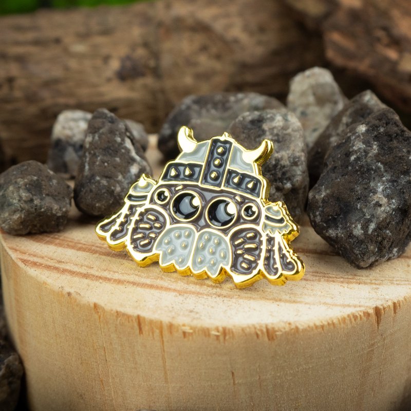 Spider Barbarian Enamel Pin - 胸针 - 其他金属 咖啡色