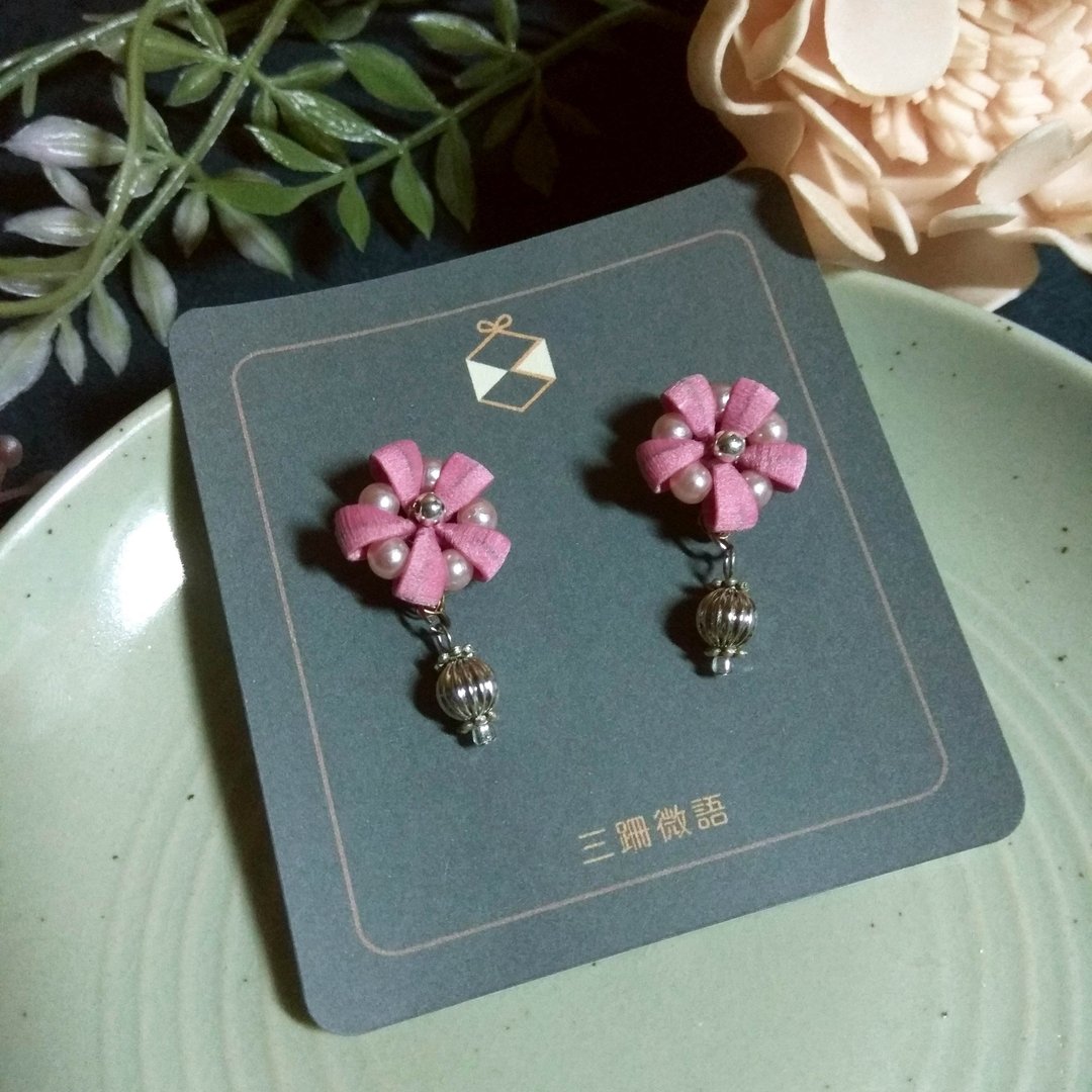 时尚质感缠花耳饰  小花耳针(粉) 手作原创工艺 - 耳环/耳夹 - 绣线 蓝色