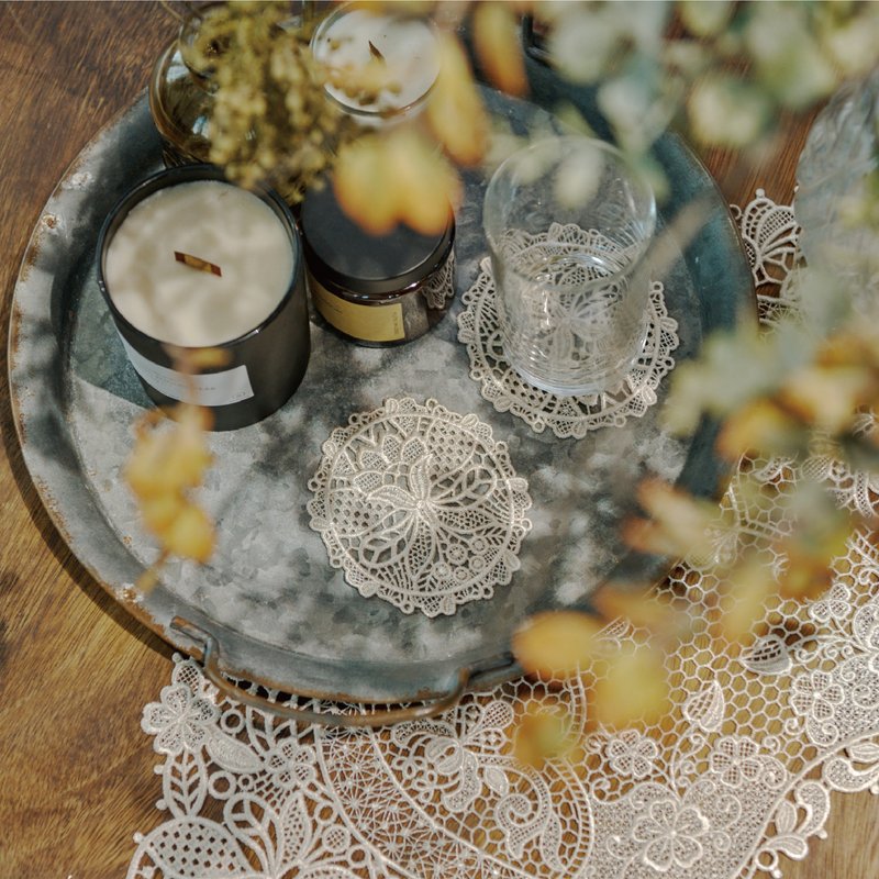 【礼物】温馨绵感水溶镂空蕾丝桌垫-奶茶香槟 (豪华版12件组) - 摆饰 - 绣线 金色