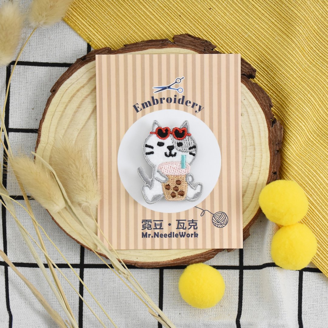 【刺绣】猫咪 x 美食 | 胸针 | 别针 | 贴纸 | 珍珠奶茶 - 胸针 - 绣线 