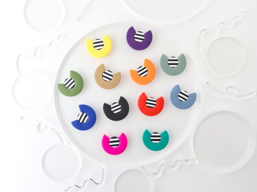 Colors and borders All 12 colors Clip-On/earrings/allergy to metals/24 - 耳环/耳夹 - 粘土 多色