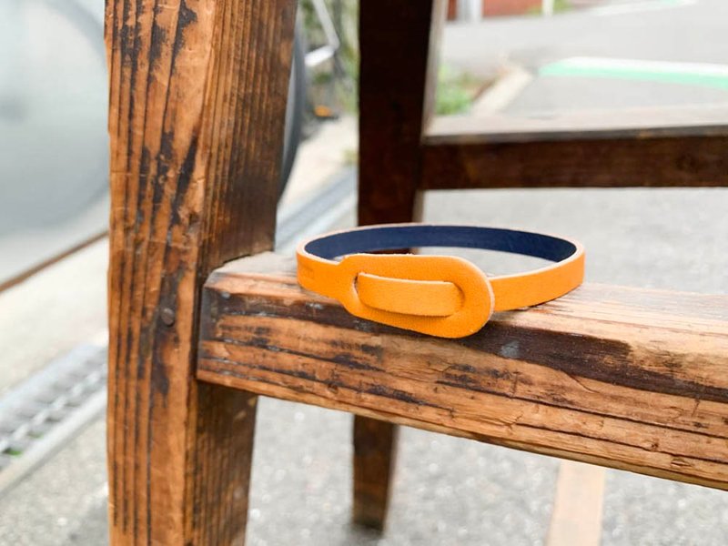 COME Men's-like camel x navy blue bicolor comeback bracelet Metal allergy OK CBB-CN - 手链/手环 - 真皮 橘色