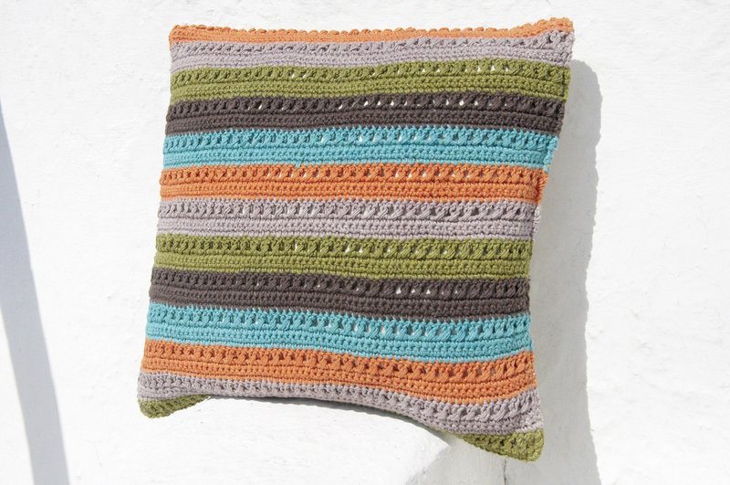 圣诞礼物 情人节礼物 生日礼物 限量手工 手工钩针编织抱枕套 / 抱枕 / 条纹抱枕套 / 东欧风抱枕套 / 钩织抱枕套 - 热带缤纷 条纹 - 枕头/抱枕 - 棉．麻 多色