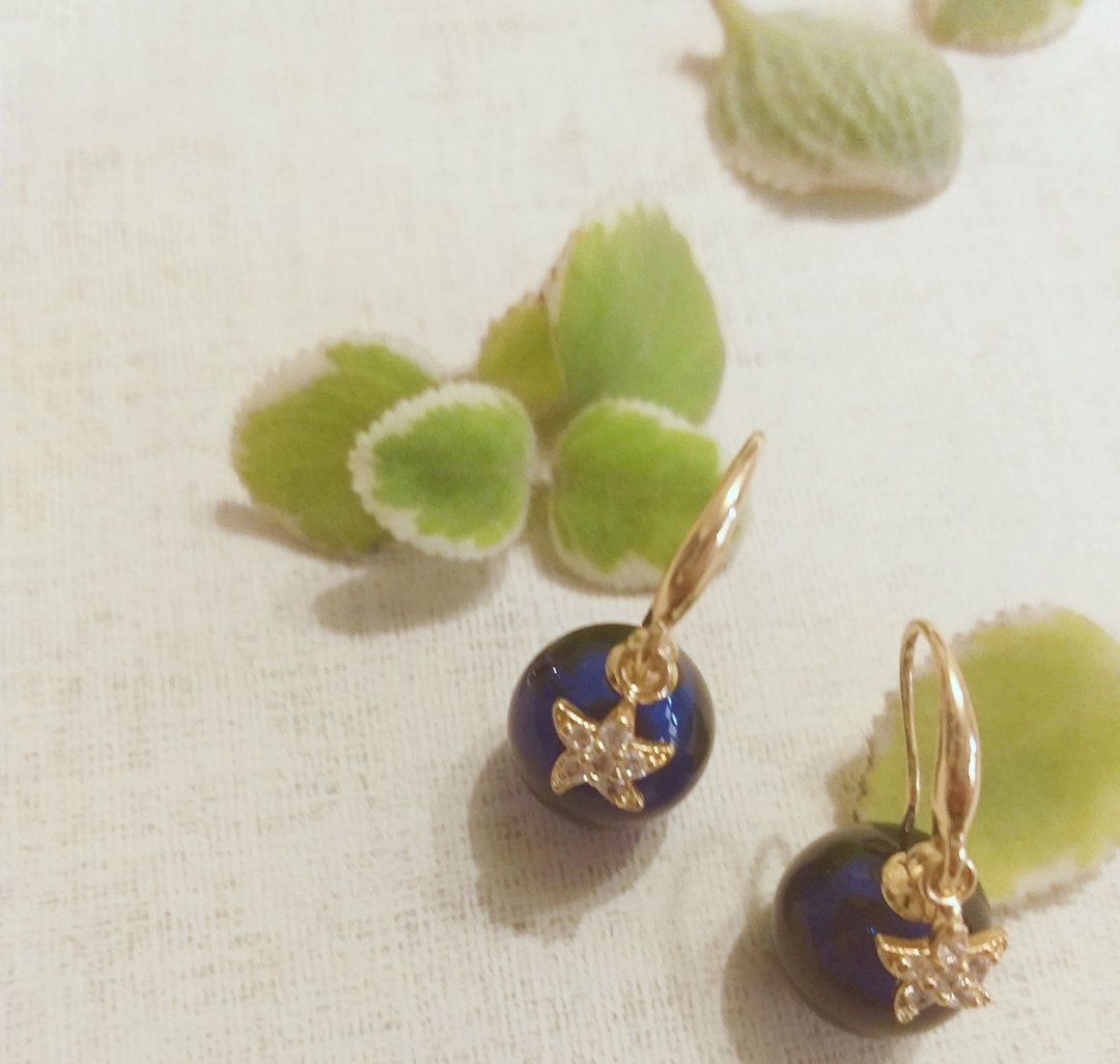 Starry Night *手工琉璃 香氛精油耳环 轻珠宝 - 香薰/精油/线香 - 琉璃 蓝色
