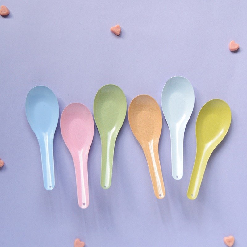 彩虹色汤匙(一组六色) - 餐刀/叉/匙组合 - 珐琅 多色