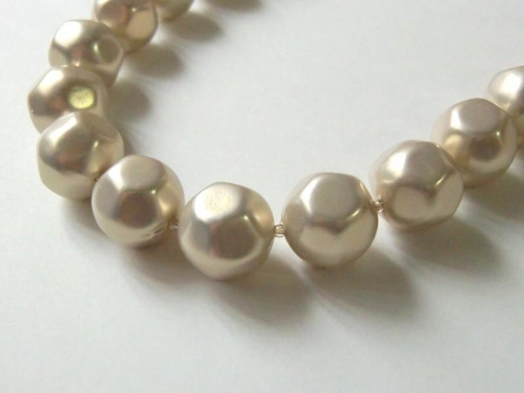 Large Grain Airy Pearl Baroque Necklace Classy Ornate Refined Light Pearl Large Hollow Hollow Hollow Pearl Party Wedding Artificial Pearl Artificial Pearl Resin Pearl - 项链 - 塑料 卡其色