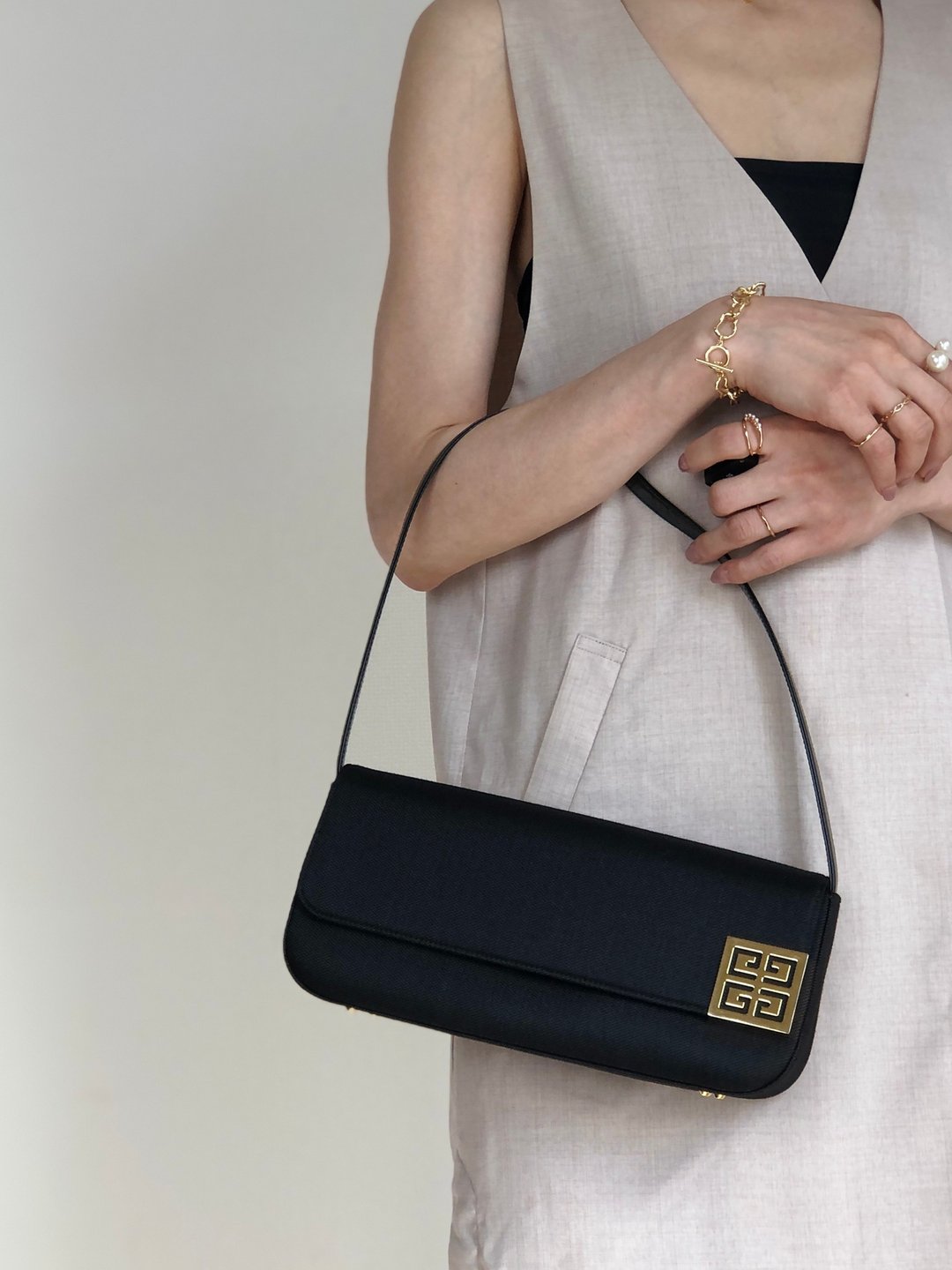 【日本直送 名牌中古包】GIVENCHY 手提包 黑色 4G Logo 尼龙 迷你包 饰品收纳包 vintage nkmrr6 - 手提包/手提袋 - 尼龙 黑色