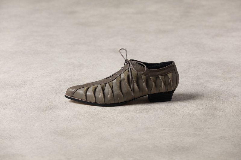 ZOODY / 含羞草 / 手工鞋 / 平底尖头牛津包鞋 / 灰绿 - 女款牛津鞋/乐福鞋 - 真皮 卡其色