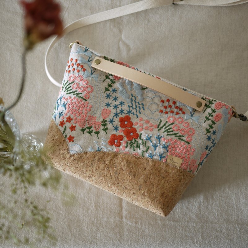 软木橙花刺绣轻巧斜背 - 侧背包/斜挎包 - 棉．麻 橘色