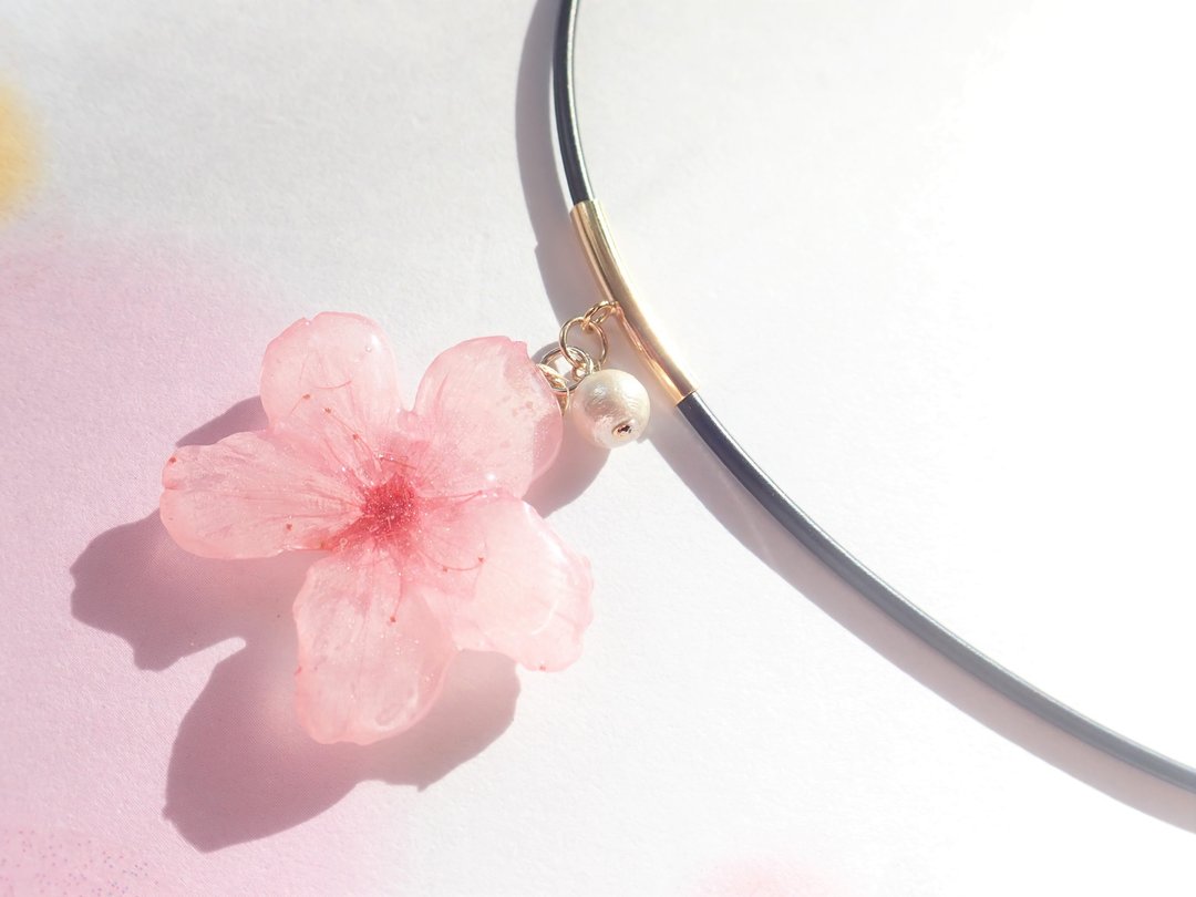 Sakura Bijin Real Flower ✕ Cotton Pearl Bib Necklace - 项链 - 植物．花 粉红色