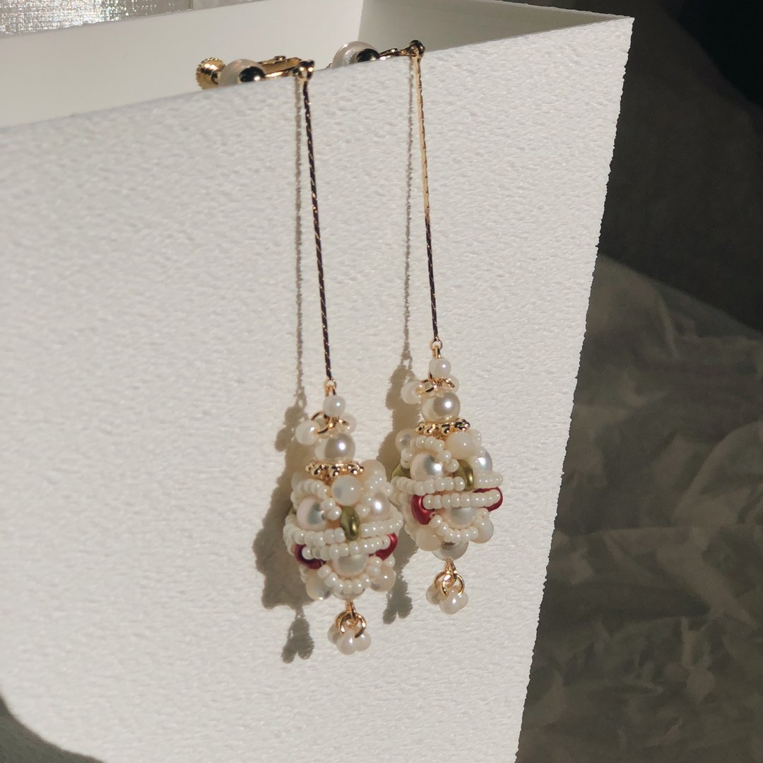 The Ornament 双彩宝珠耳饰 - 耳环/耳夹 - 珍珠 白色