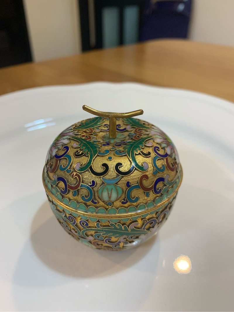 早期收藏-景泰蓝 掐丝珐琅 金地番莲花苹果盒 首饰盒 - 其他 - 铜/黄铜 