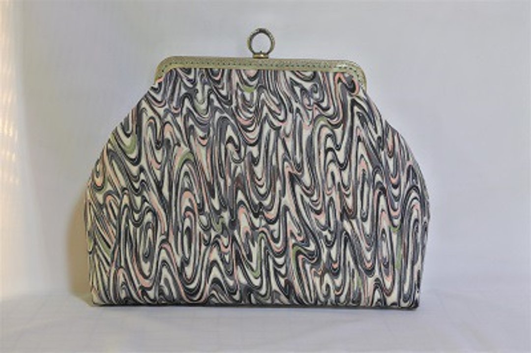 Kimono square square back - 侧背包/斜挎包 - 丝．绢 灰色