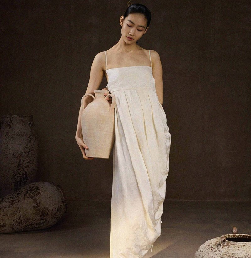 【白月光】新中式复古 提花亚麻/禅意吊带裙 - 裙子 - 棉．麻 白色