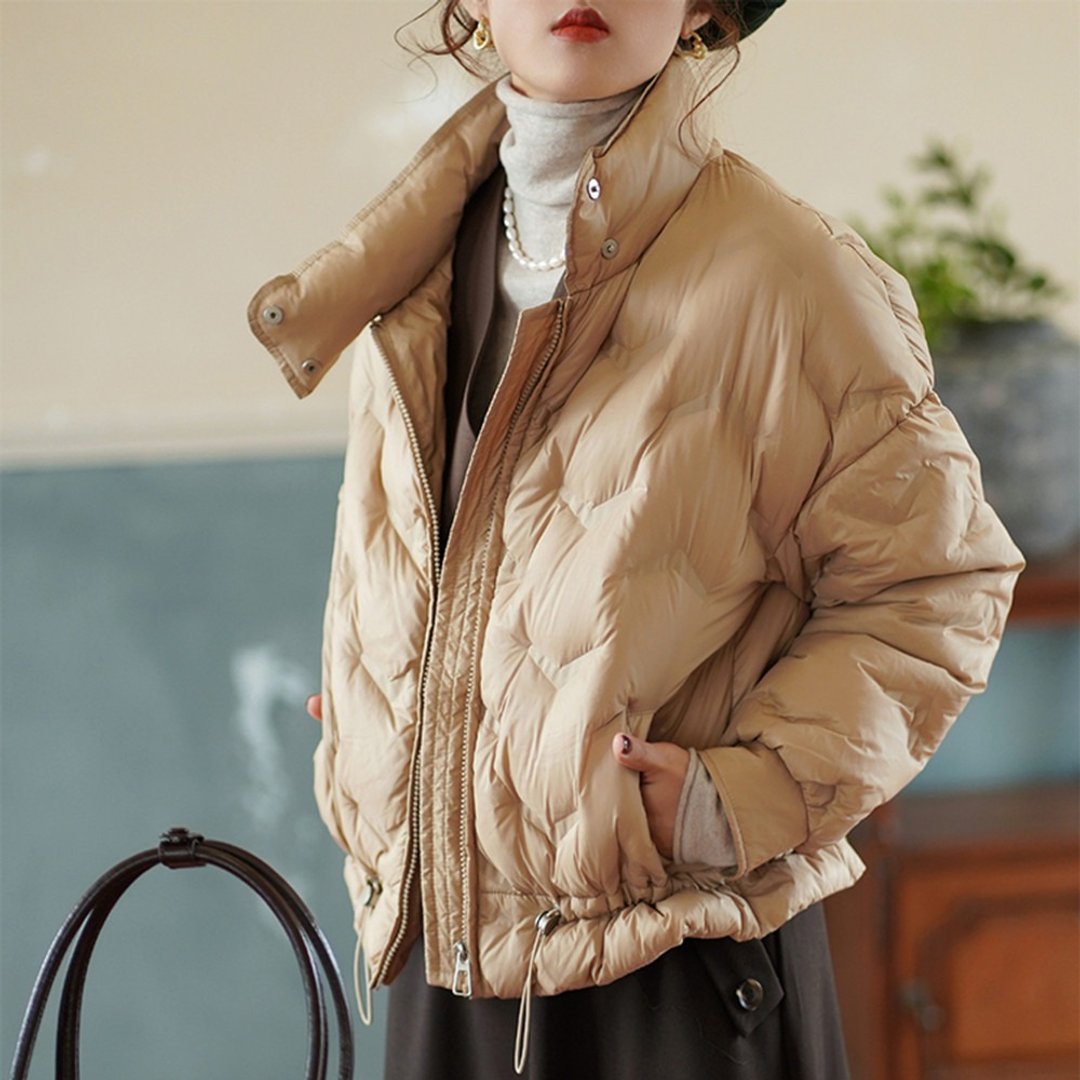 卡其奶茶色 奶呼呼 90%白鴨絨復古立領短款羽絨服 保暖通勤外套 - 女装休闲/机能外套 - 聚酯纤维 卡其色