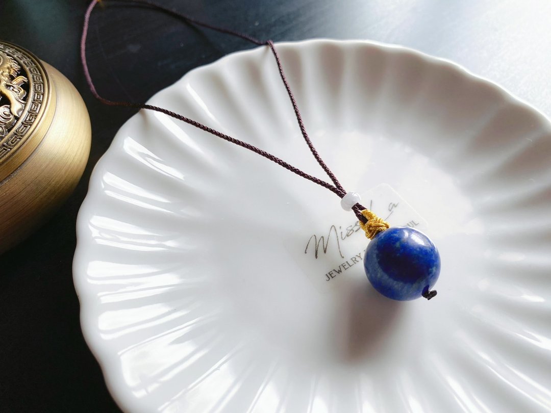 翡翠 护身药师珠 青金石 手作吊坠 水晶 项链 礼物 长辈礼 - 吊饰 - 水晶 蓝色