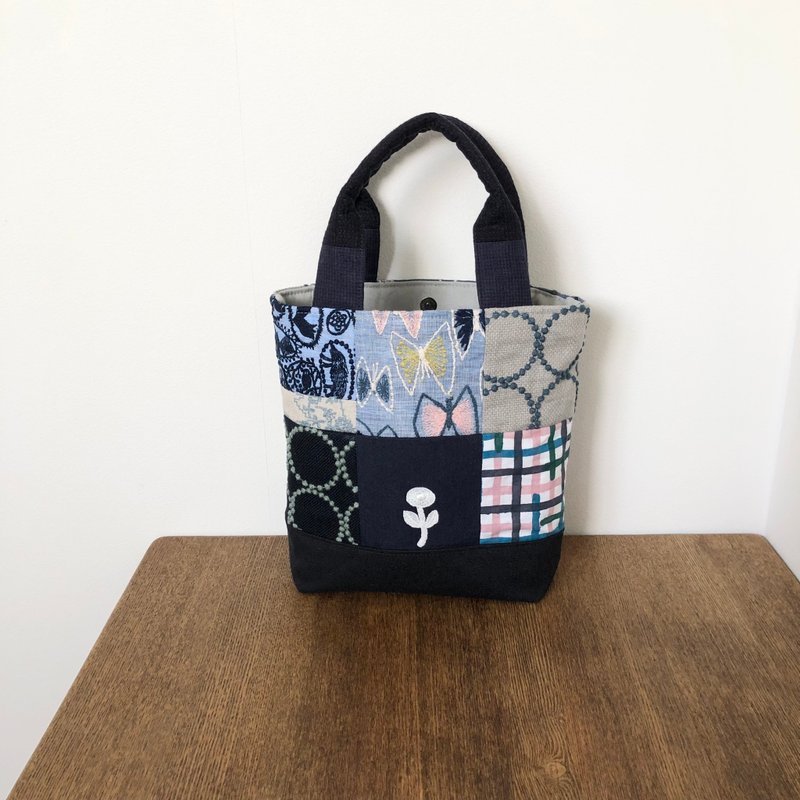 拼接托特包 minä perhonen 布料 - 手提包/手提袋 - 棉．麻 蓝色