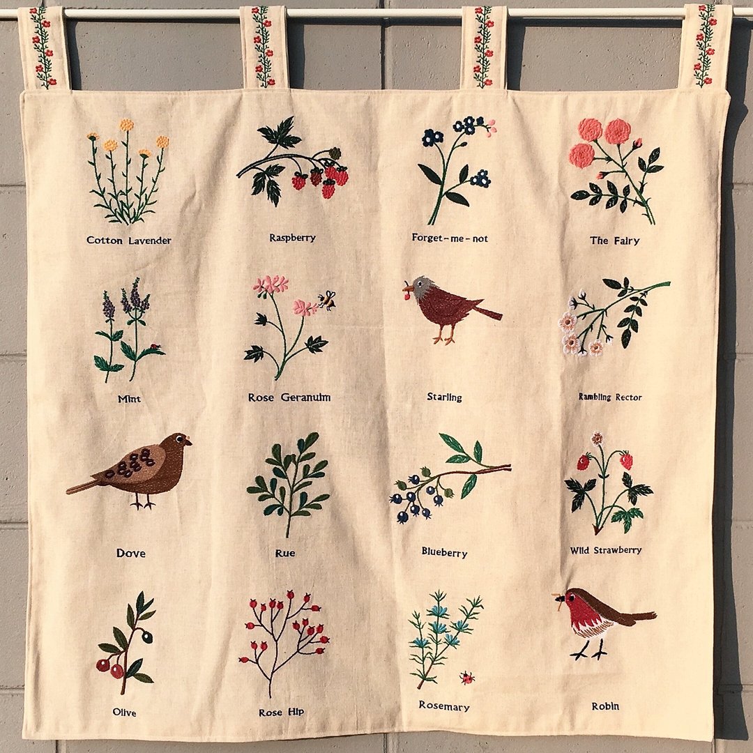 Gardenlike Embroidered Curtain - 墙贴/壁贴 - 棉 