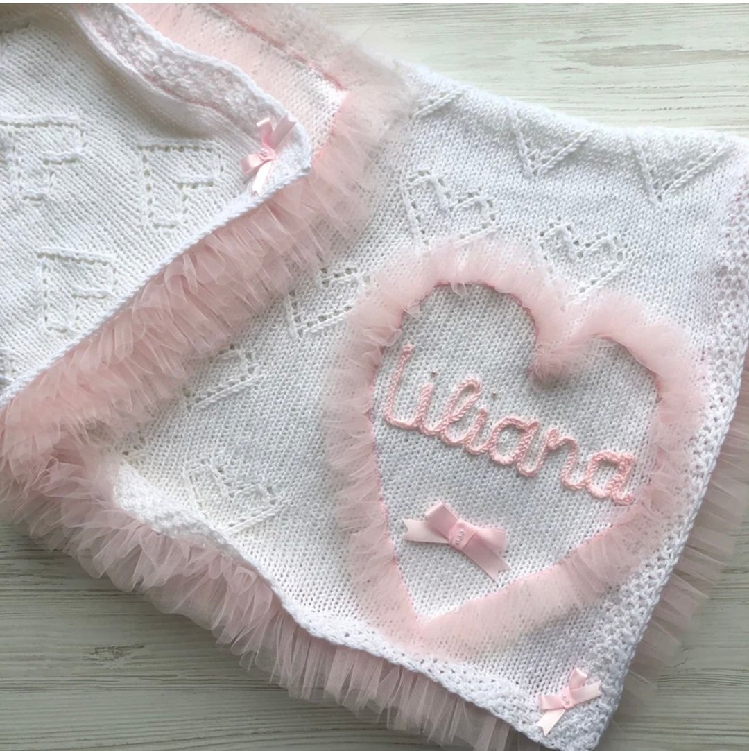 White blanket with pink tulle and baby name. - 其他 - 其他材质 