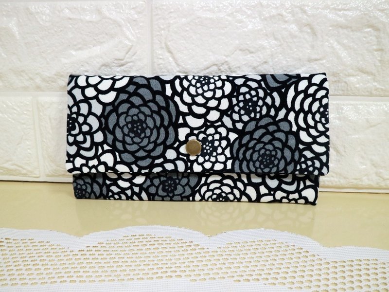 黑白玫瑰 长夹 红包袋·存折套 万用包 新年过年 现金收纳 零钱包 - 皮夹/钱包 - 棉．麻 