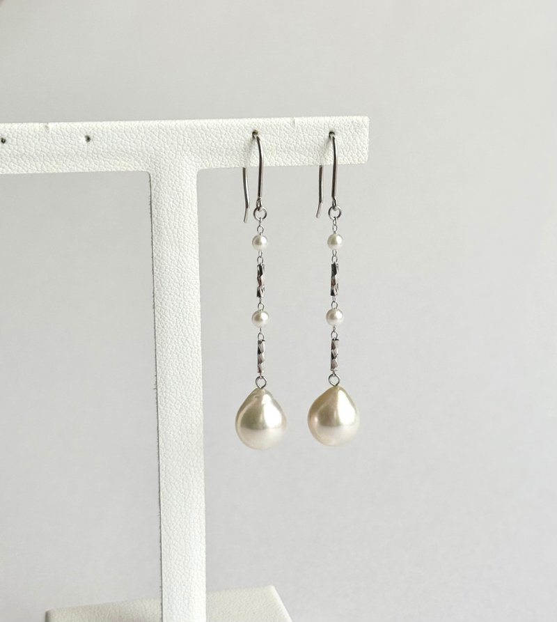 Akoya 珍珠耳环 K14 白 K 金 海水珍珠 - 耳环/耳夹 - 珍珠 银色