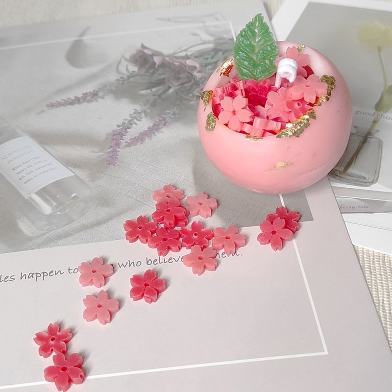 花星球香薰蜡烛(提供额外小花及叶片给客人装饰) - 蜡烛/烛台 - 蜡 多色