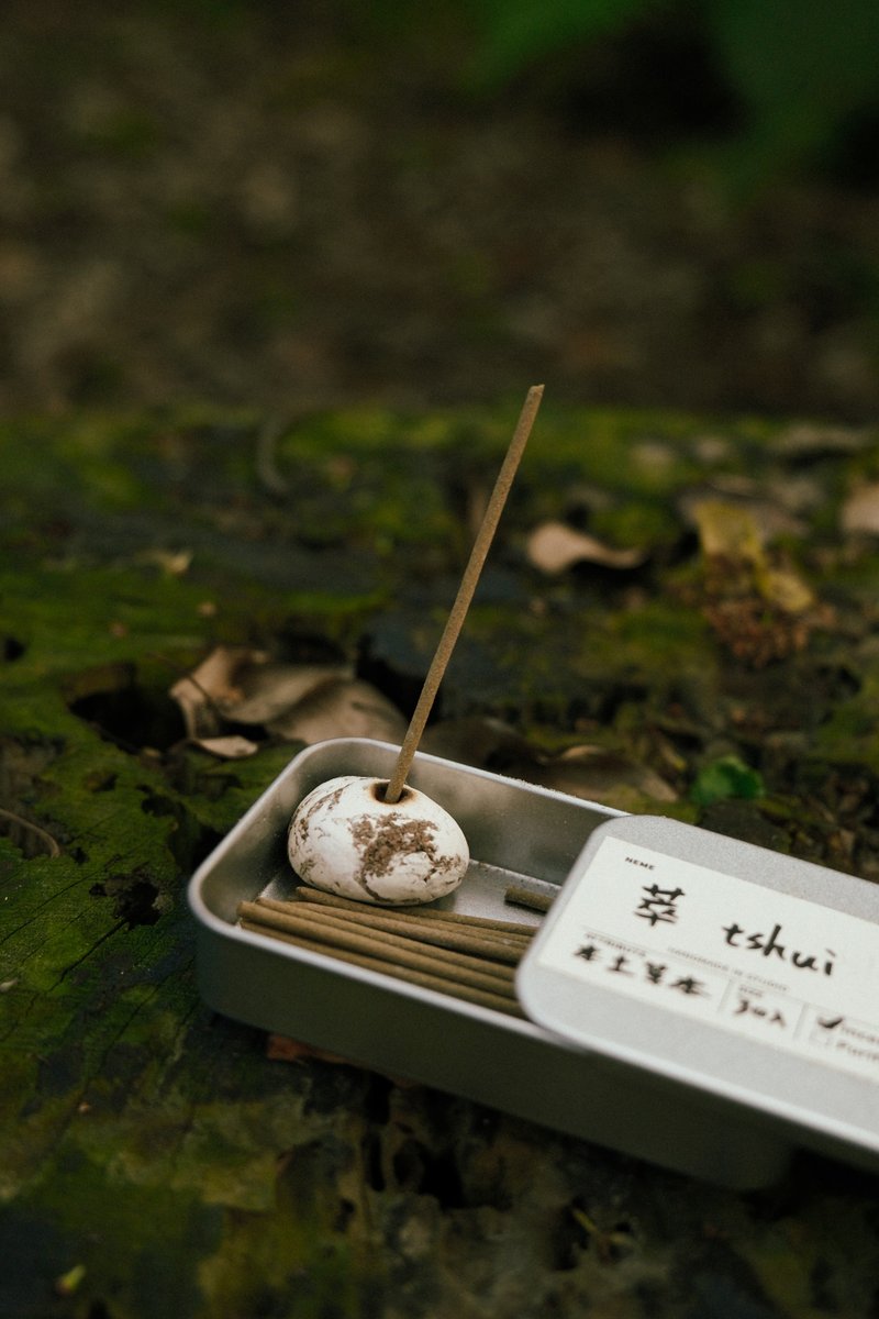 【No.11 萃 tshuì】手工线香 草本 × 甘甜 × 本土草药 - 香薰/精油/线香 - 其他材质 绿色