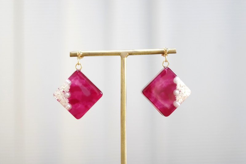 树脂艺术 方形耳环・晓之钟声 - 耳环/耳夹 - 树脂 红色