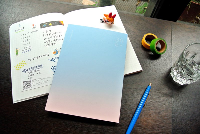 迪梦奇 365好好记Ⅵ v.1 宇宙 - 蓝粉 - 笔记本/手帐 - 纸 多色