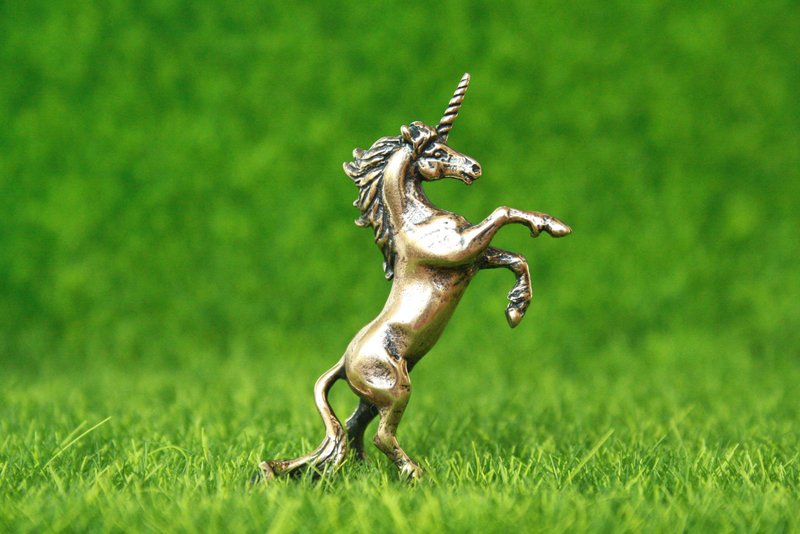 Unicorn  - miniature statuette of bronze, metal figurine - 摆饰 - 铜/黄铜 