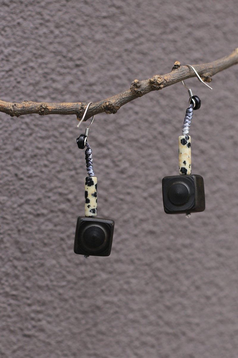 壹染指香品手作 | 老黑檀陈化料 斑点石 纯银耳钩 | 一图一物 - 耳环/耳夹 - 木头 