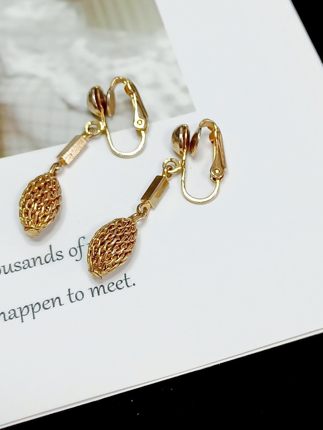 vintage jewelry  古董夹式耳环 小松果 - 耳环/耳夹 - 其他金属 
