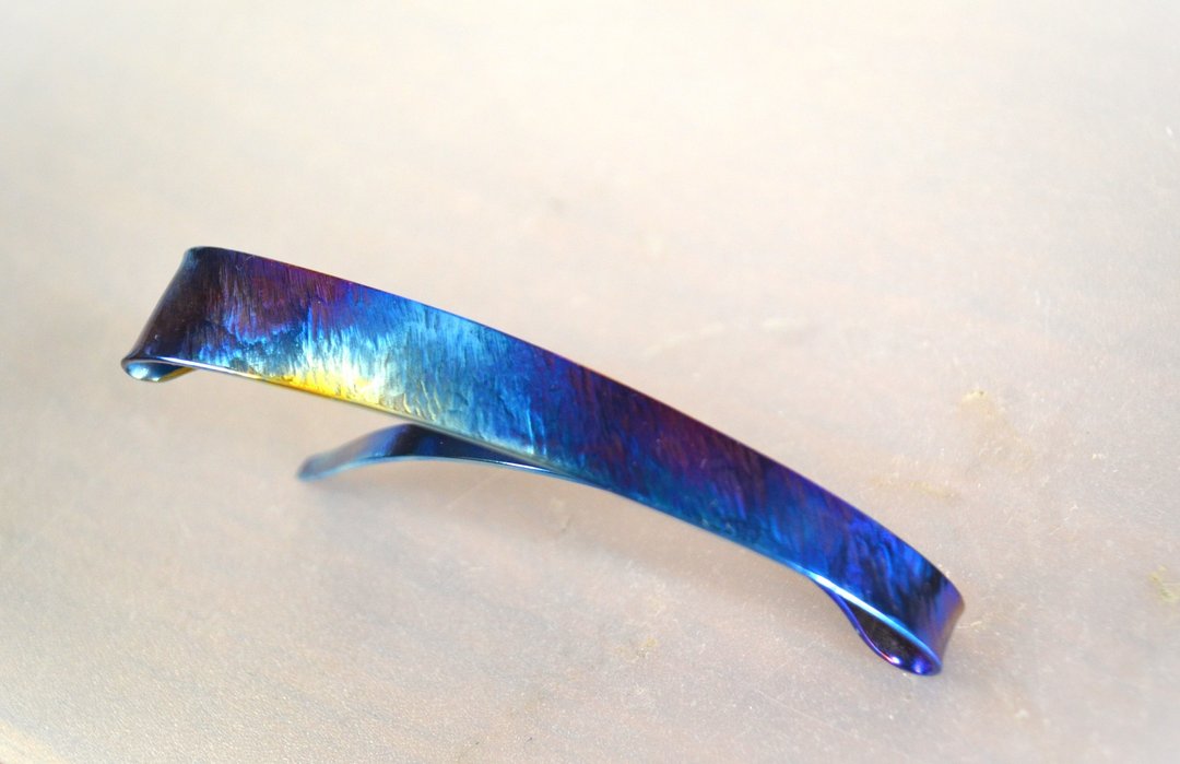 Titanium barrette・纯钛发夹・蓝色琉璃・75mm - 发饰 - 其他金属 蓝色