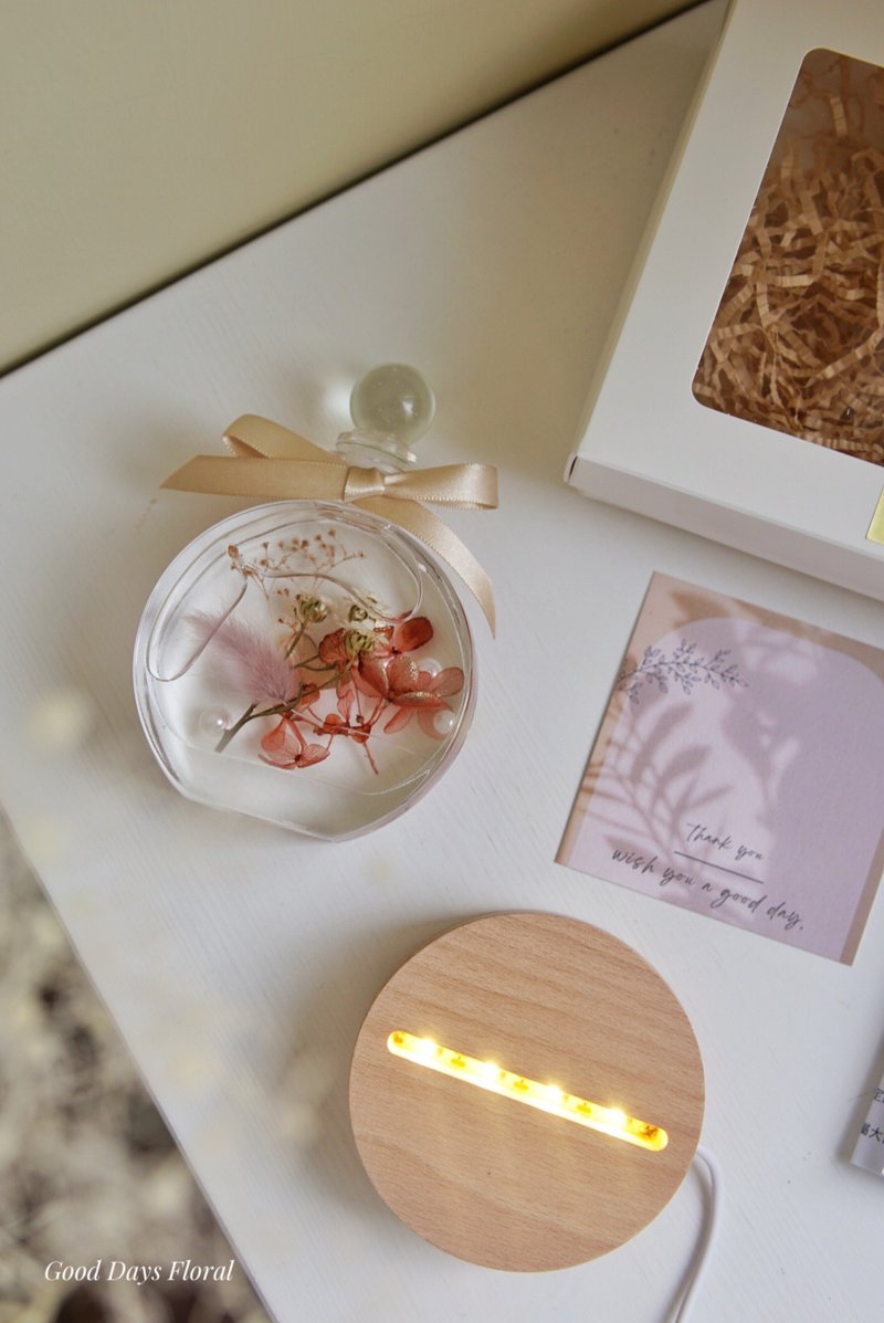 浮游花 - 圆形香水瓶 - 干燥花/捧花 - 植物．花 多色