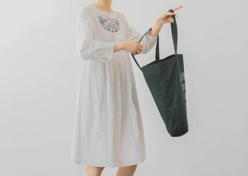 【森林系】法式复古 花朵刺绣/高腰娃娃连衣裙 - 洋装/连衣裙 - 棉．麻 白色