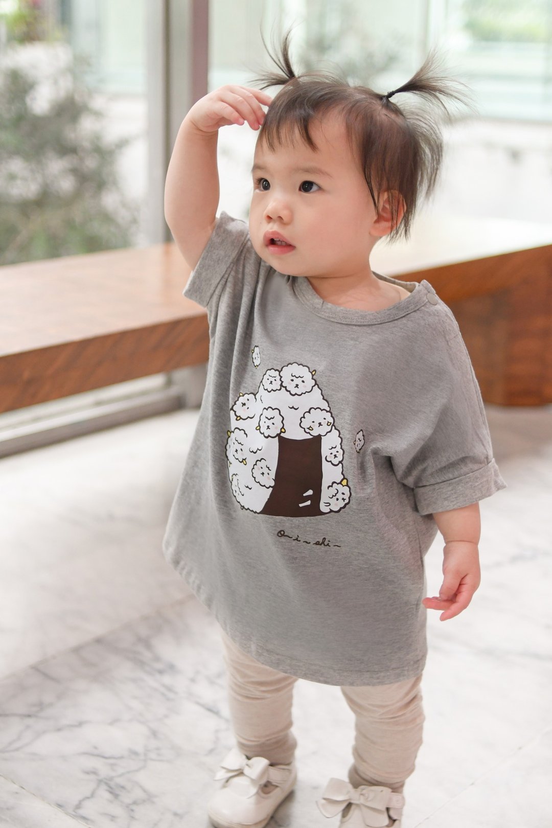 Kid-泡泡羊饭团小孩 T-shirt (灰色) - 童装上衣 - 棉 