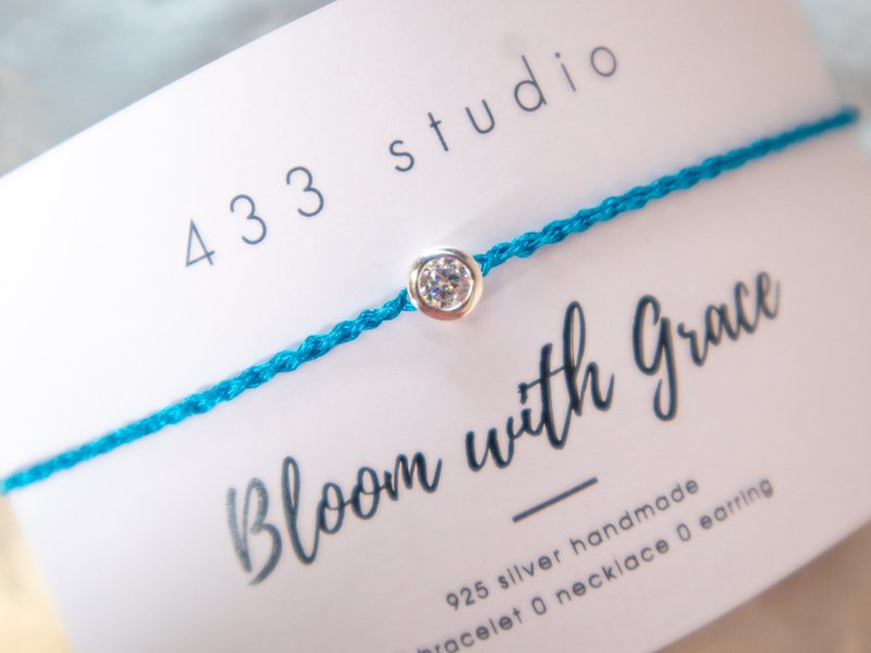 925纯银 简约 圆形包边闪石 手工编织- 幸运手环 - 手链/手环 - 纯银 蓝色