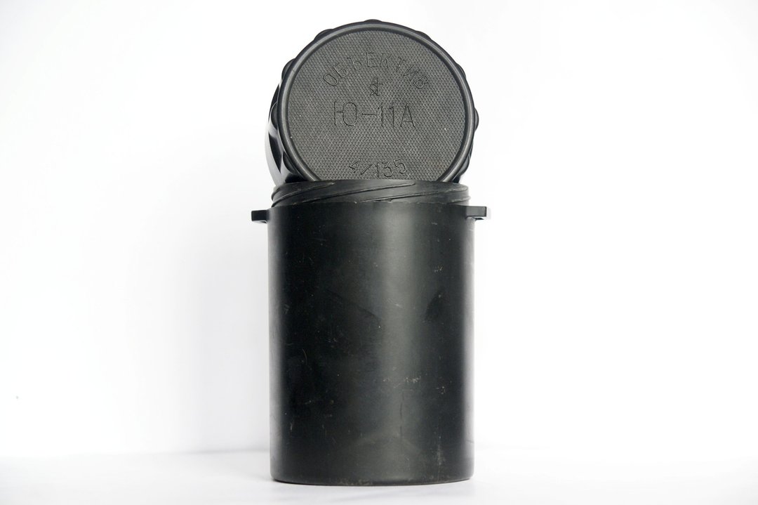 Lens box for Jupiter-11 11A 4/135 KOMZ logo bakelite plastic USSR - 相机 - 塑料 黑色