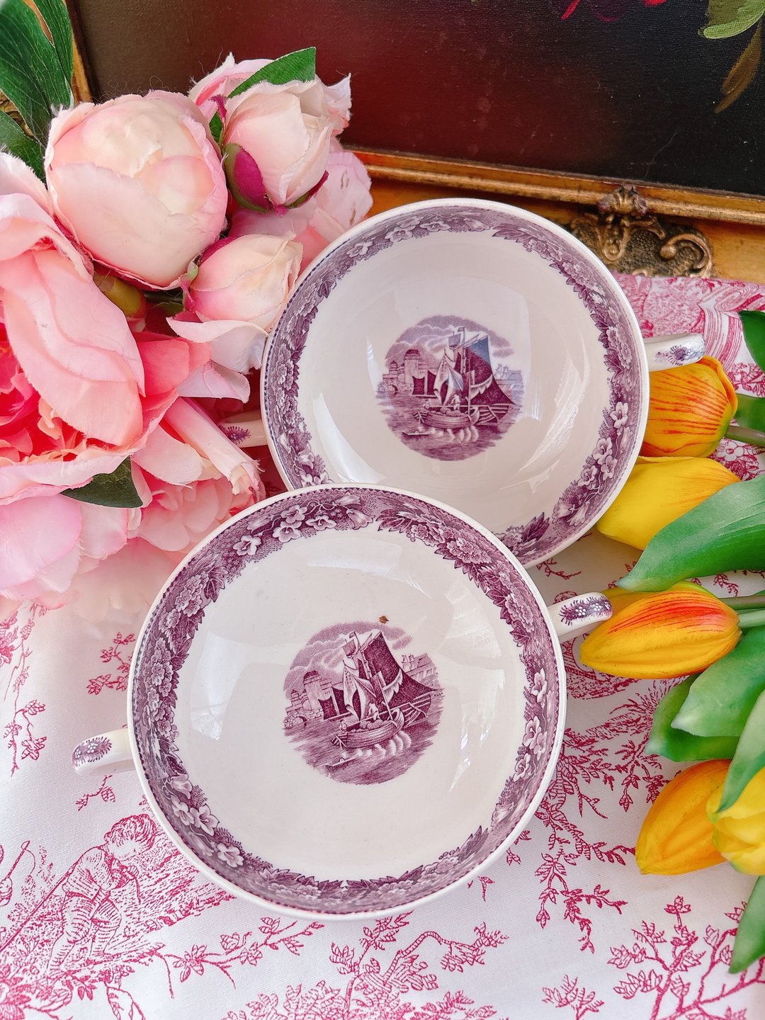 Wedgwood 手绘古董双耳点心碗汤碗 餐碗 马年 居家装饰情人节生日 - 碗 - 瓷 紫色