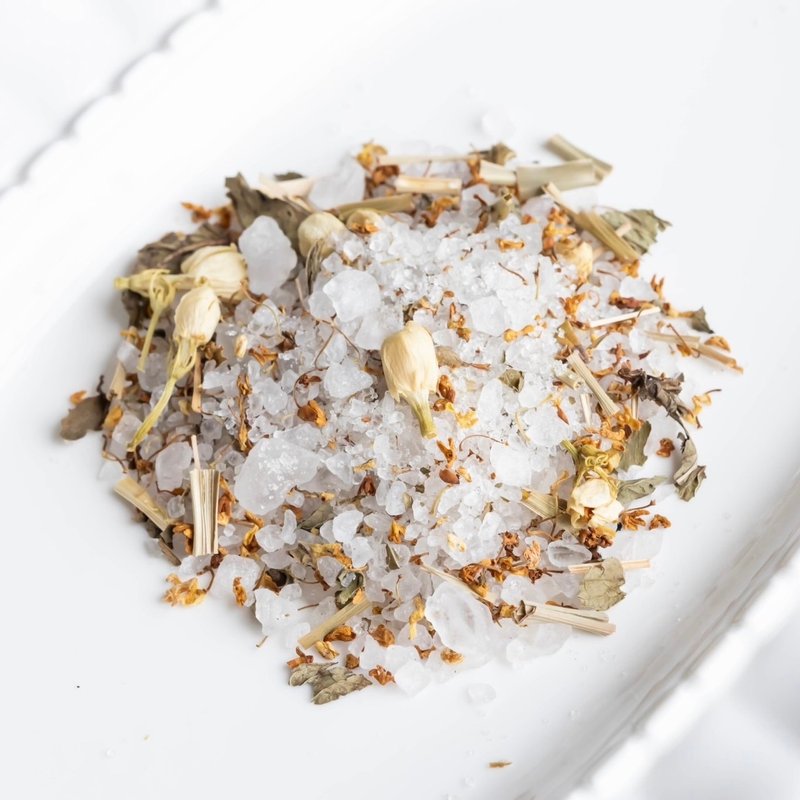 招财净化海盐 50g - 香薰/精油/线香 - 精油 白色