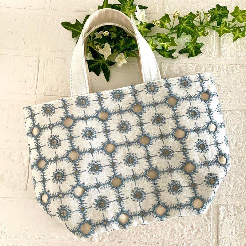 minä perhonen Anemone S 尺寸 托特包 minaperhonen - 手提包/手提袋 - 棉．麻 